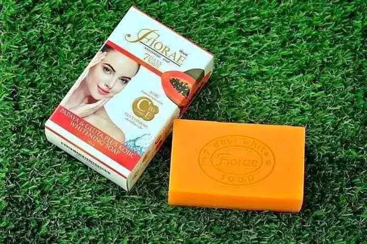 florae whitening soap