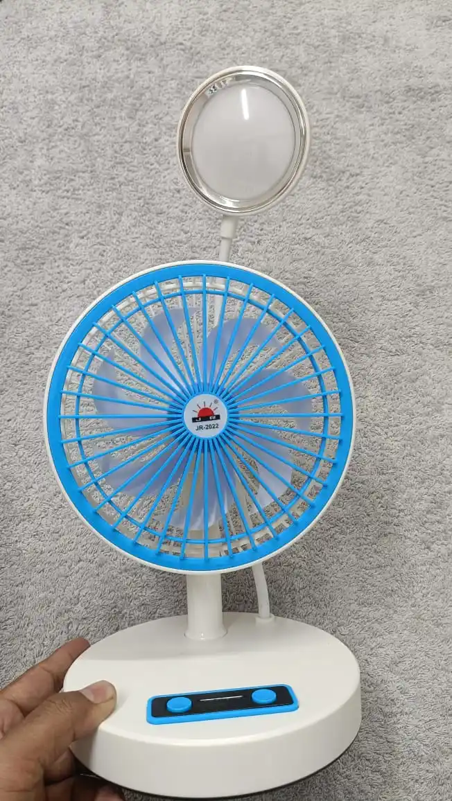 জেআর ফ্যান সাথে এলইডি লাইট